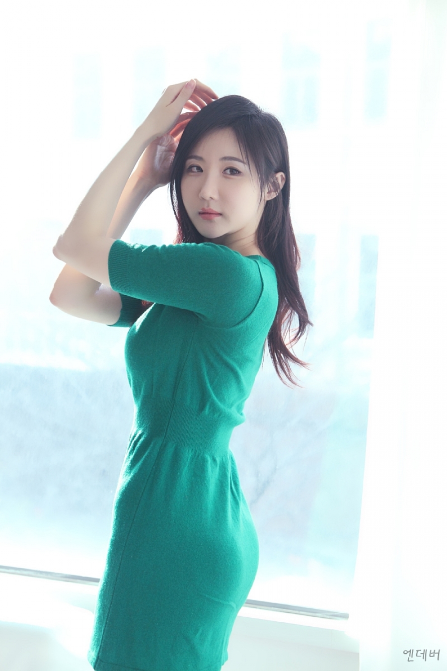 Yoen Da Bin chân dài mông cong gợi cảm