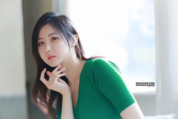 Yoen Da Bin chân dài mông cong gợi cảm