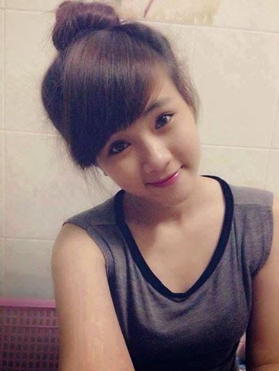 Gái da trắng mặt xinh dáng nuột