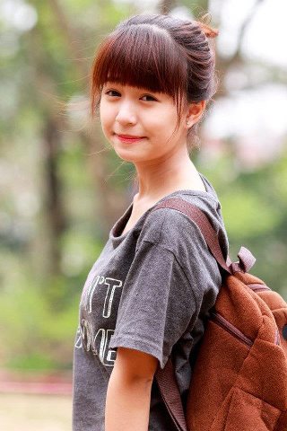 Xinh thì xinh vừa vừa thôi, xinh quá không tốt đâu