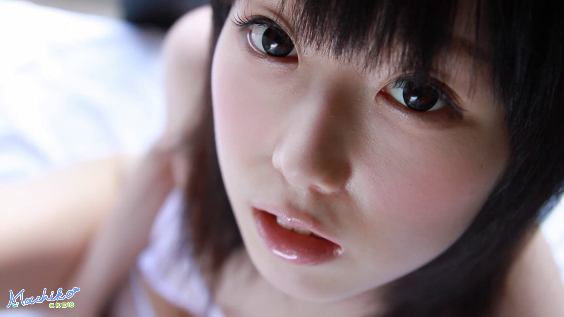 Khuôn mặt ngây thơ vô số tội