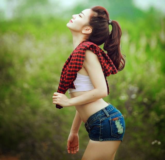 Nữ huấn luyện viên thể hình dáng chuẩn hết chê