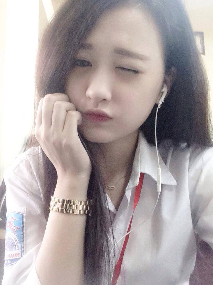 Em xinh quá, có bác nào biết em này tên gì không? Em xinh quá, có bác nào biết em này tên gì không?