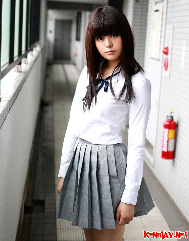 Em nữ sinh Hememix Shizuka ngây thơ