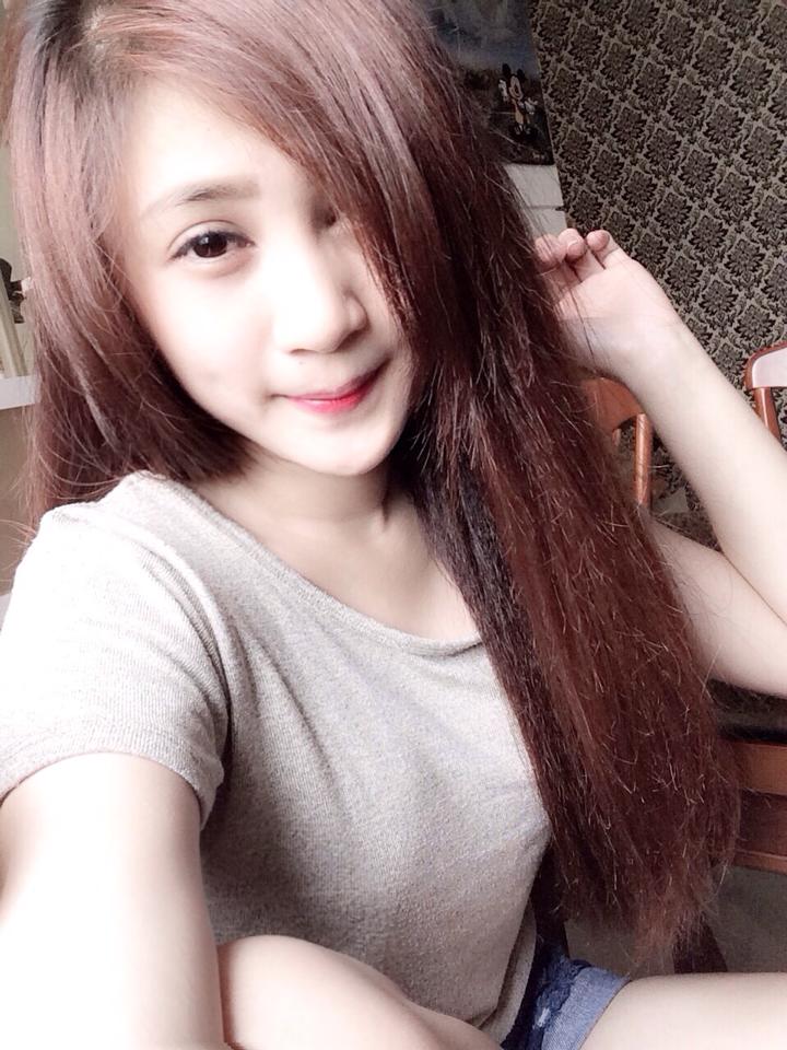 Bé Nhi xinh chưa kìa các bác ơi Bé Nhi xinh chưa kìa các bác ơi