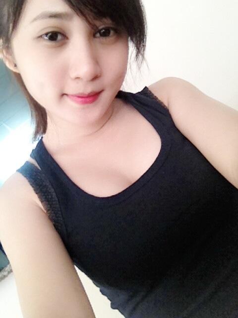Bé Nhi xinh chưa kìa các bác ơi Bé Nhi xinh chưa kìa các bác ơi