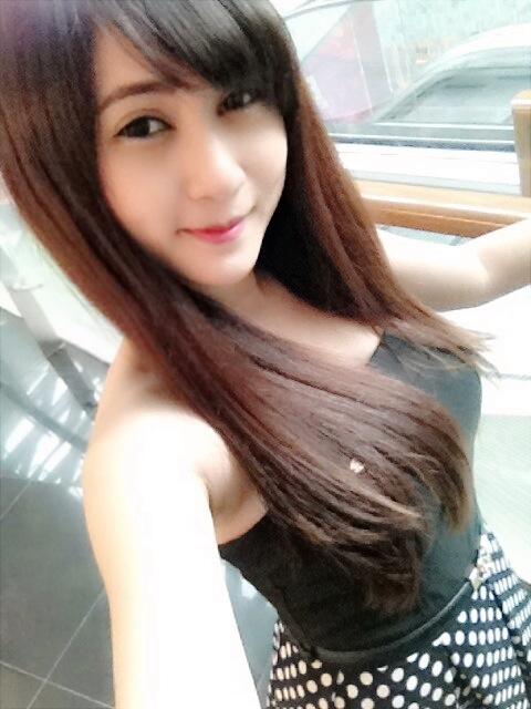 Bé Nhi xinh chưa kìa các bác ơi Bé Nhi xinh chưa kìa các bác ơi