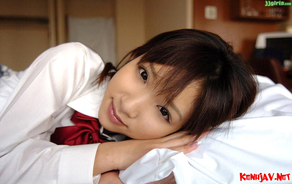 Bạo dâm em nữ sinh Rara Aino