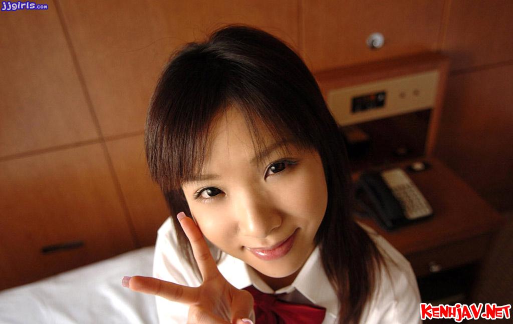 Bạo dâm em nữ sinh Rara Aino