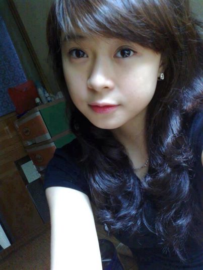 Những teen girl có khuôn mặt xinh xắn Những teen girl có khuôn mặt xinh xắn