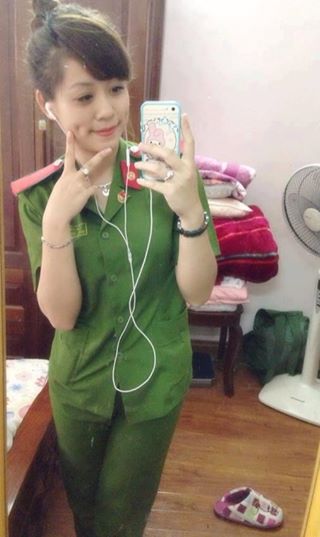 Những teen girl có khuôn mặt xinh xắn Những teen girl có khuôn mặt xinh xắn