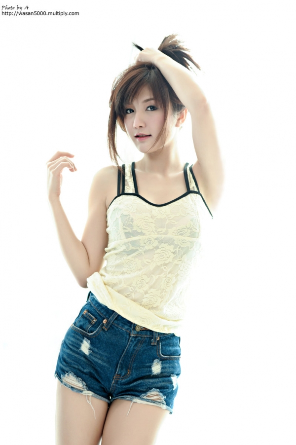 Gái xinh càng nhìn càng thêm xinh
