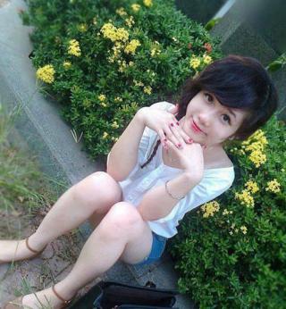 Những girl xinh ứ chịu nổi trên facebook năm 2013 - Phần 2