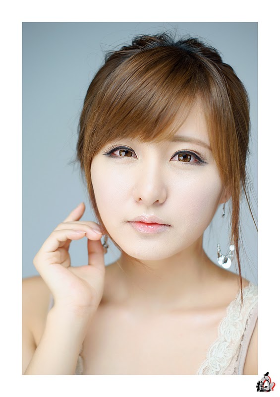 Ryu Ji Hye quyến rũ và khiêu gợi
