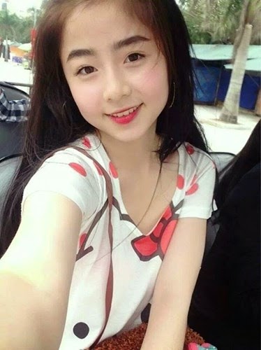 Vẻ đẹp trẻ thơ của hot girl Thanh Hóa Vẻ đẹp trẻ thơ của hot girl Thanh Hóa