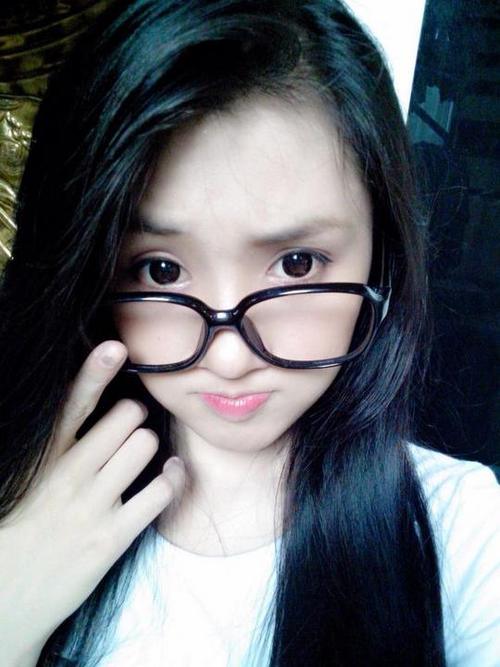 Muôn kiểu ‘tự sướng’ của hot girl, sao Việt Muôn kiểu ‘tự sướng’ của hot girl, sao Việt